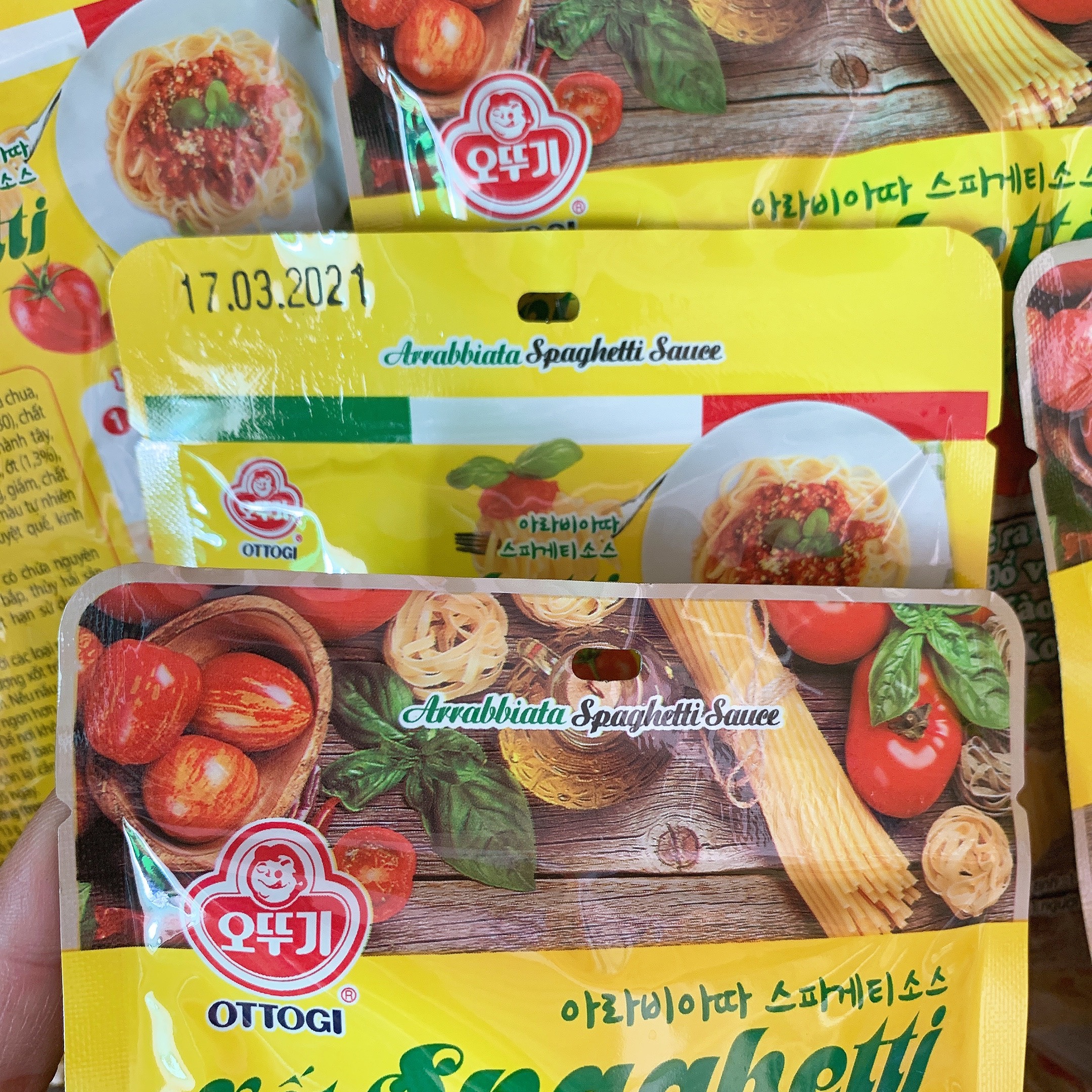 Xốt mì Spaghetti vị cà chua Ottogi gói 110g