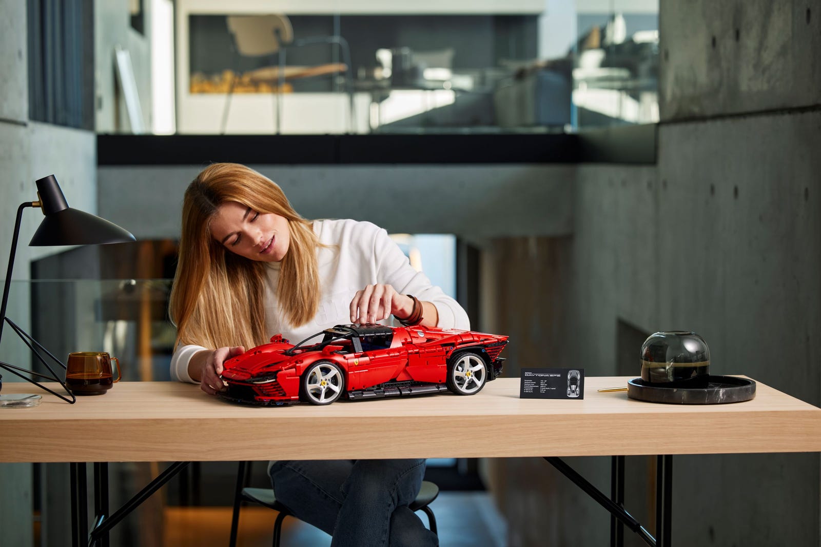 [HAPPY BRICKS] LEGO  TECHNIC - 42143 - FERRARI DAYTONA SP3