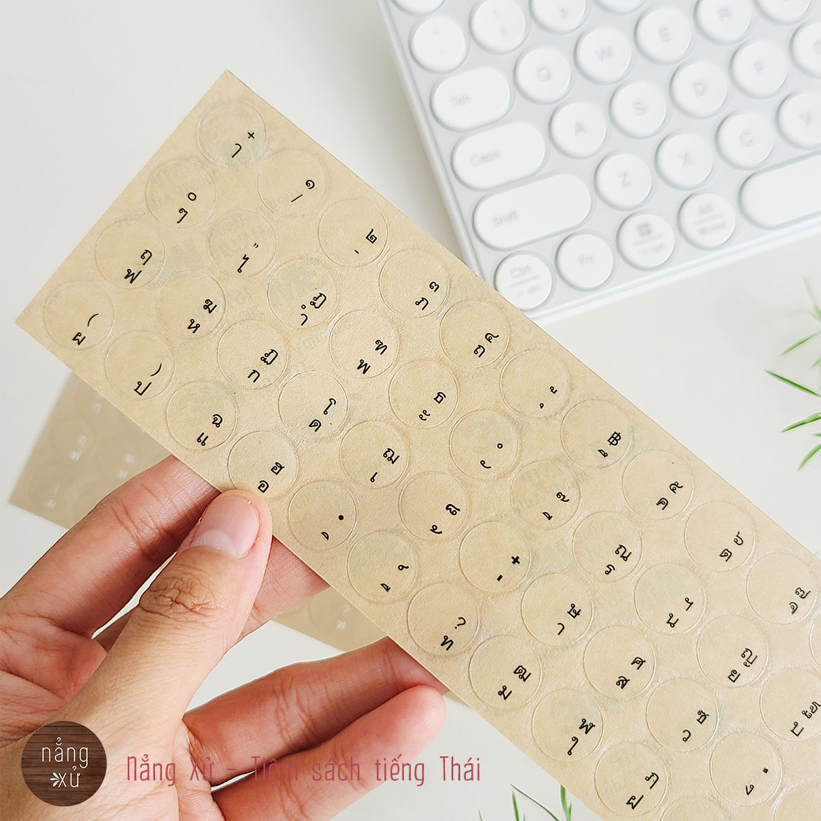Sticker dán bàn phím tiếng Thái
