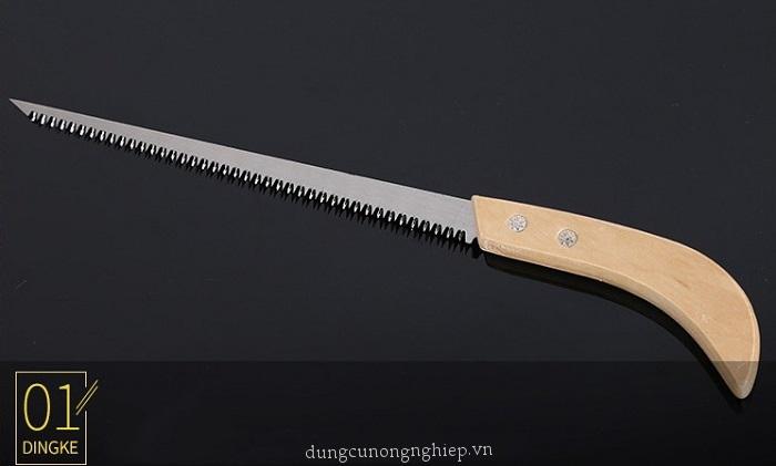 Cưa mini cưa cành trong vị trí hẹp LV99
