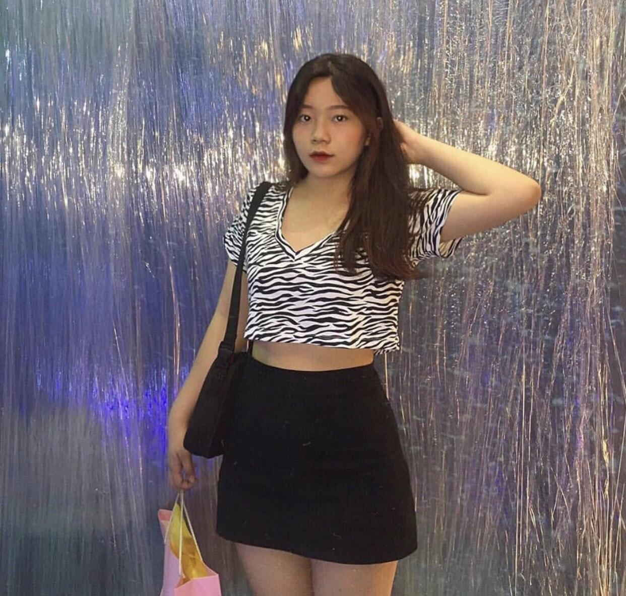 Áo croptop da beo siêu chất cho các bạn nữ nhé