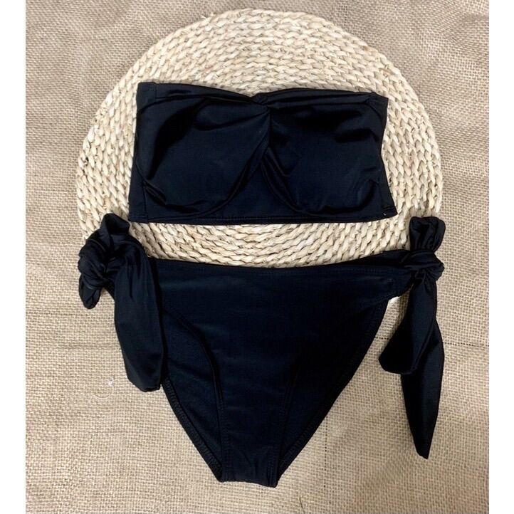 Bikini 2 mảnh xoắn ngực tôn dáng siêu đẹp.