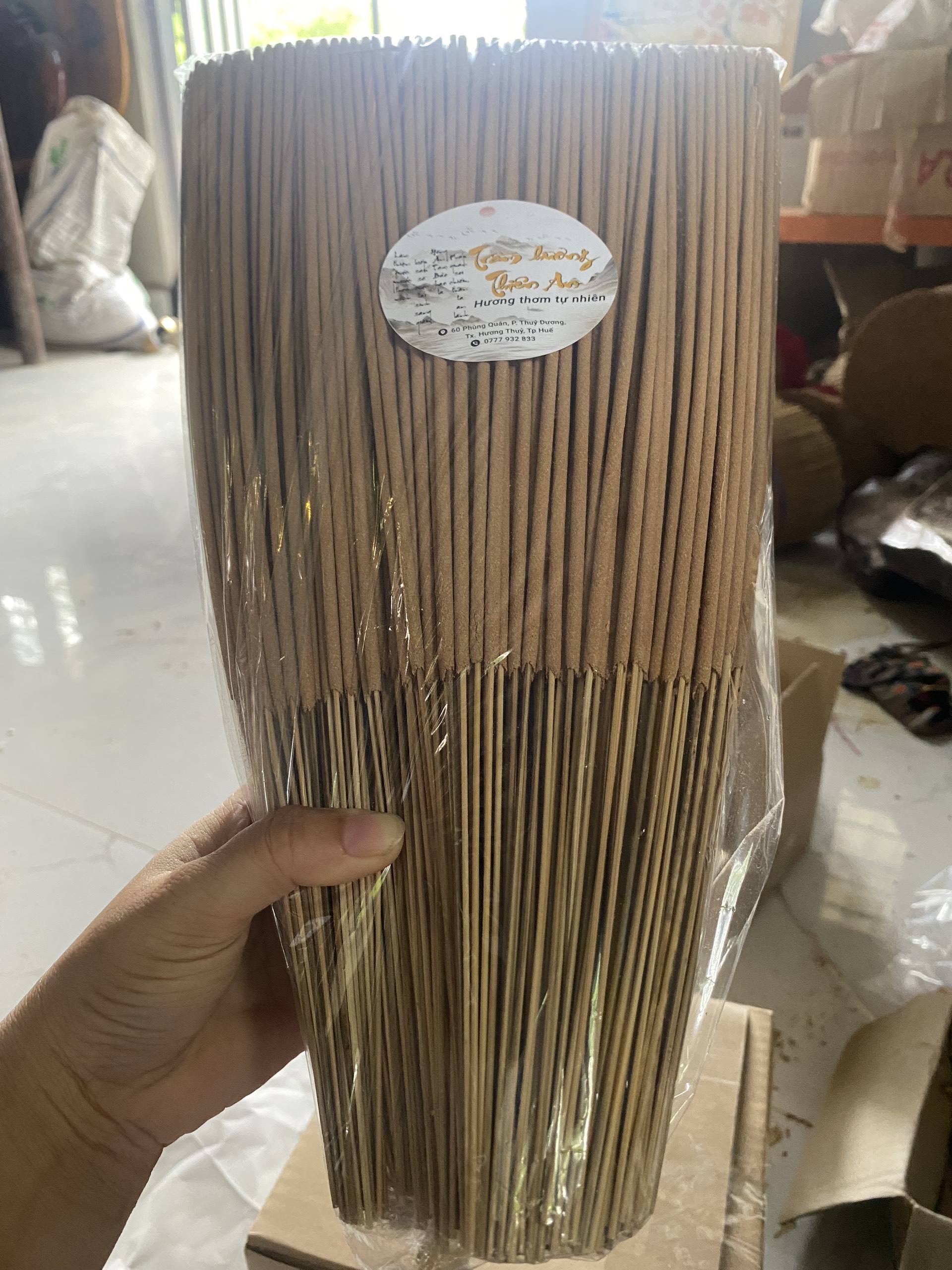 Nhang Trầm Hương 1kg Trầm Hương Thiên An Loại Cao Cấp Dài 38cm tiết kiệm hơn, mùi thơm dịu nhẹ