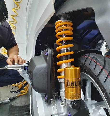 Phuộc sau Ohlins cho Vario - Click