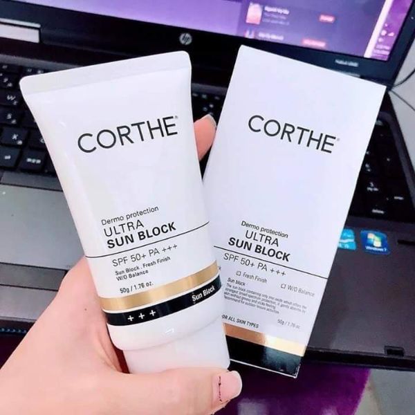 [Hoàn Tiền 8%]Kem chống nắng Corthe (Dermoessential ultra light sunblock)