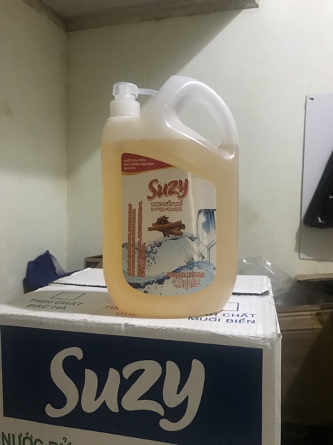 Nước rửa chén bát Suzy 4kg chất lượng NHẬT BẢN(Tinh chất quế)
