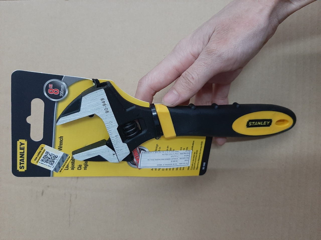 Mỏ lết Stanley 90-948 (Đen vàng)