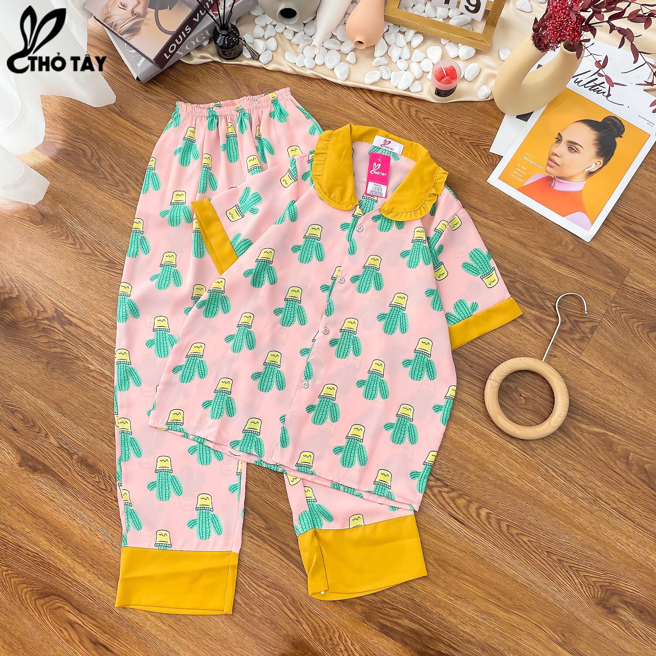 Đồ Ngủ Lụa Họa Tiết Hình Dễ Thương - THỎ TÂY DB259C270