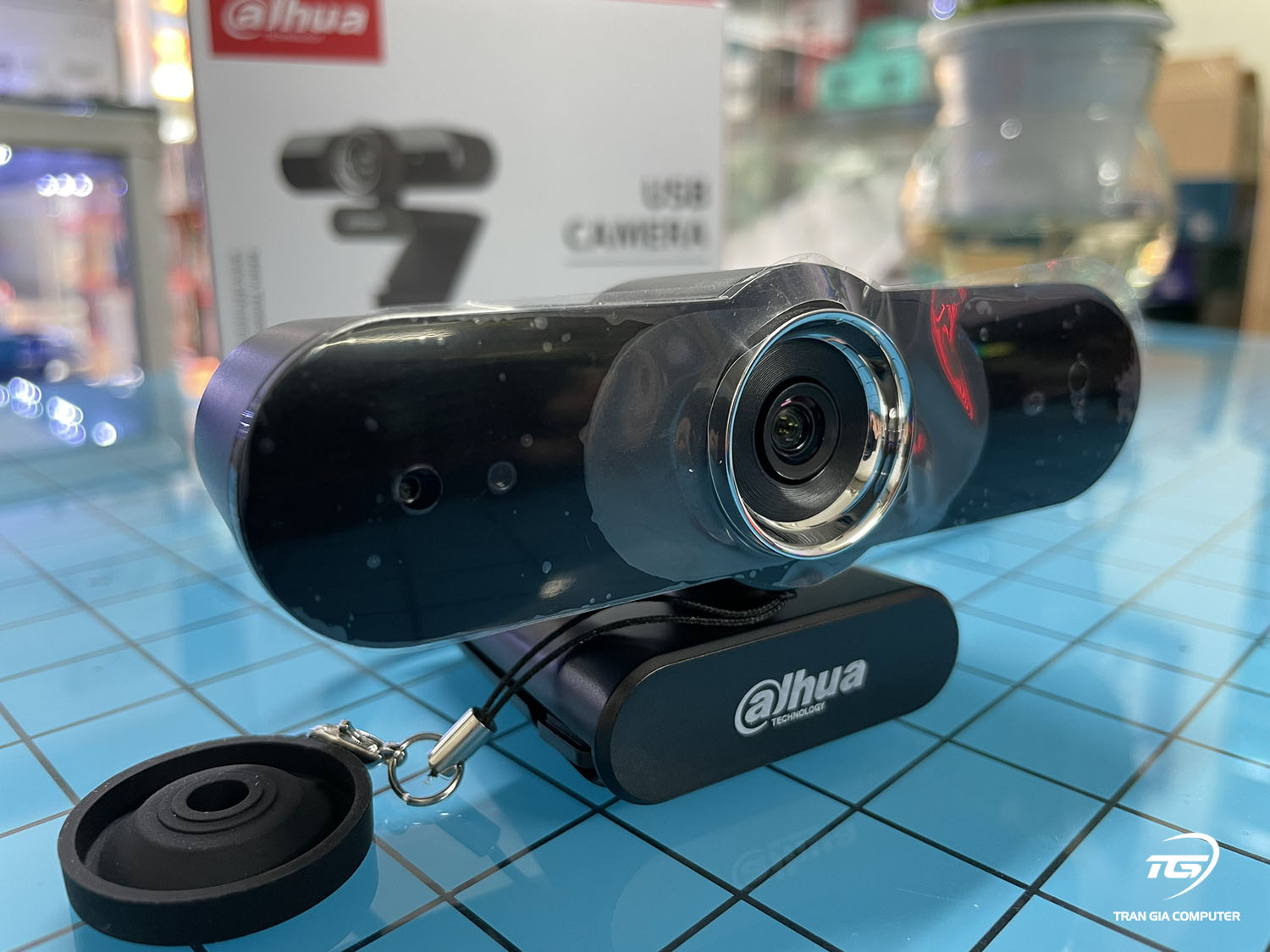 Webcam Dahua HTI-UC325 phân giải Full HD 1080P