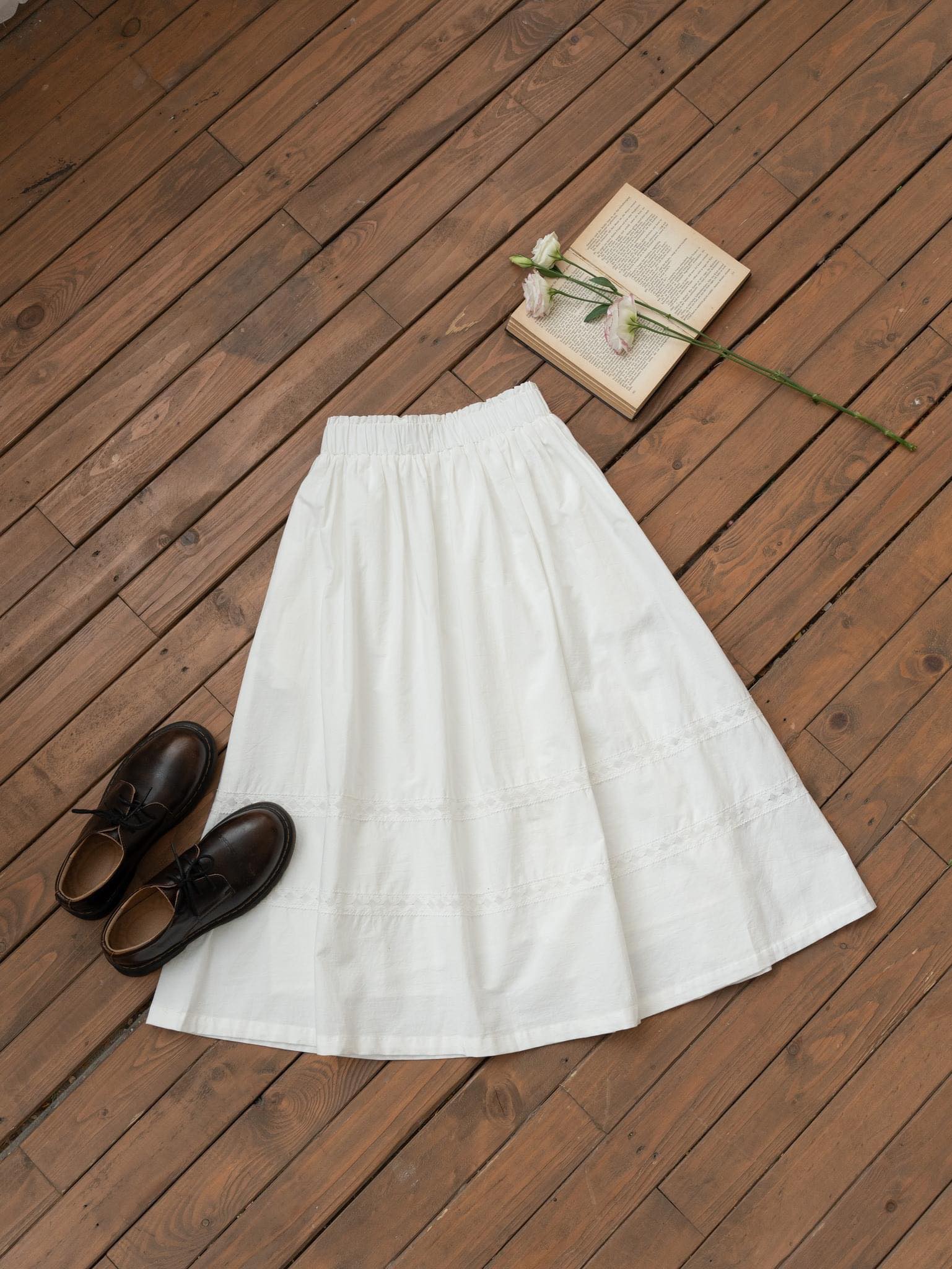 Chân váy dáng dài vintage trắng MADELEN