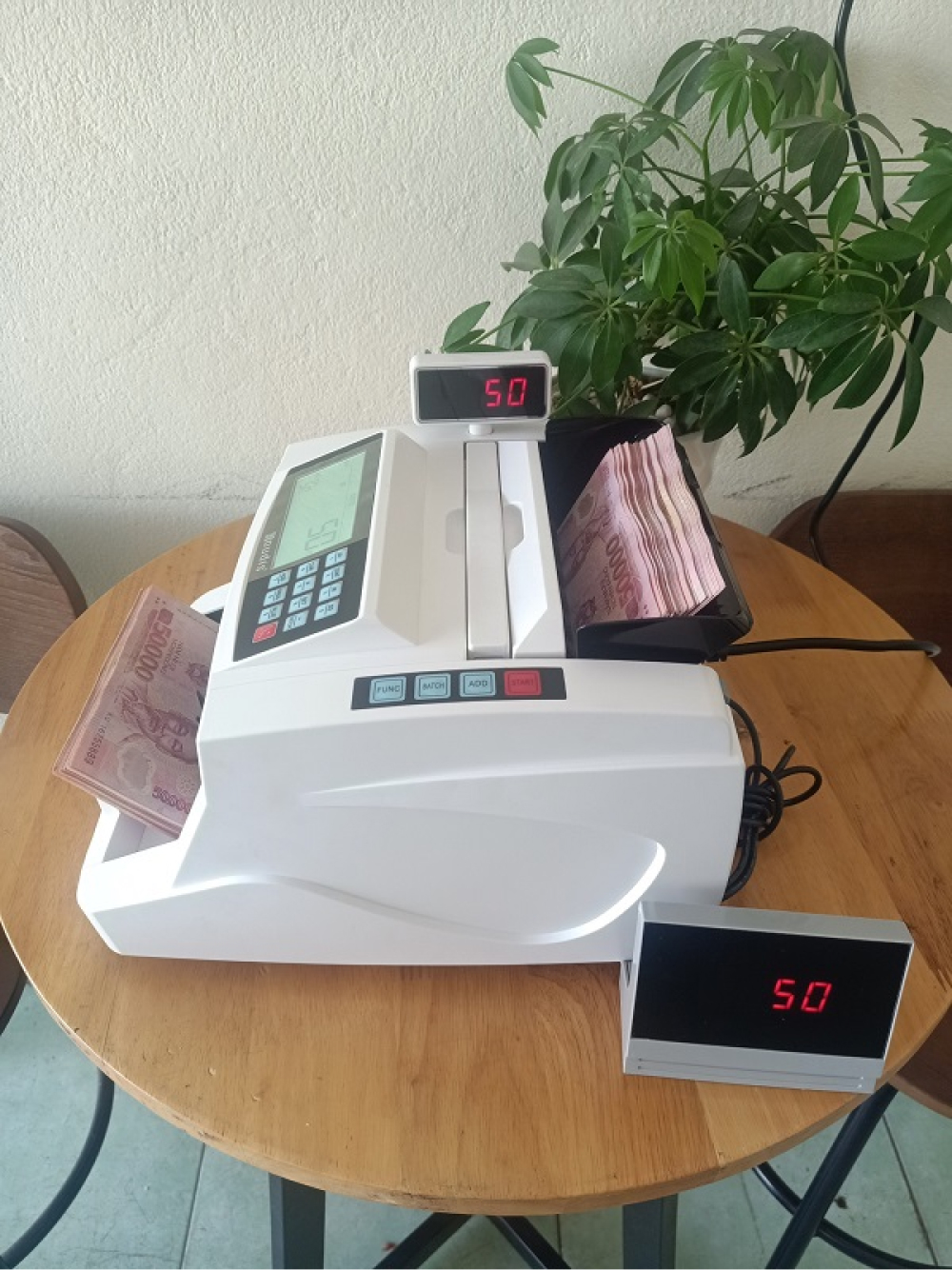 Máy đếm tiền nhật bản oudis 3300c nhỏ gọn độ chính xác cao - hàng chính hãng - bh 1 năm - có xuất vat