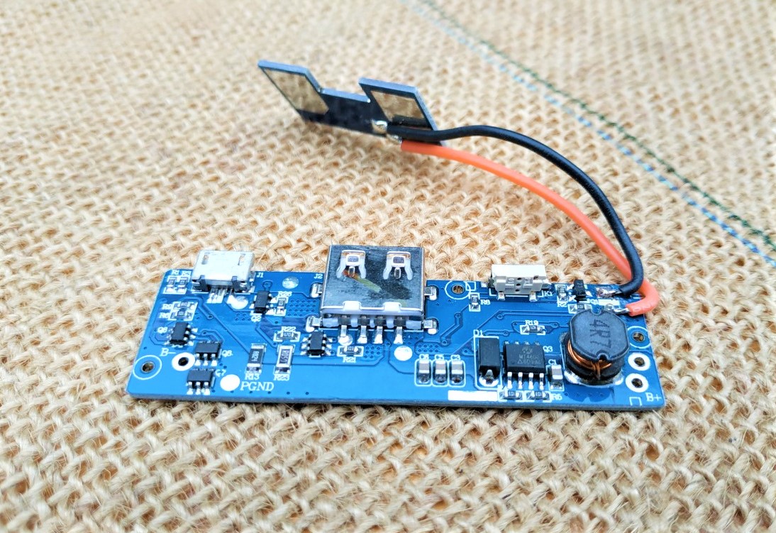 Mạch sạc dự phòng 5V2A 4 LED siêu sáng