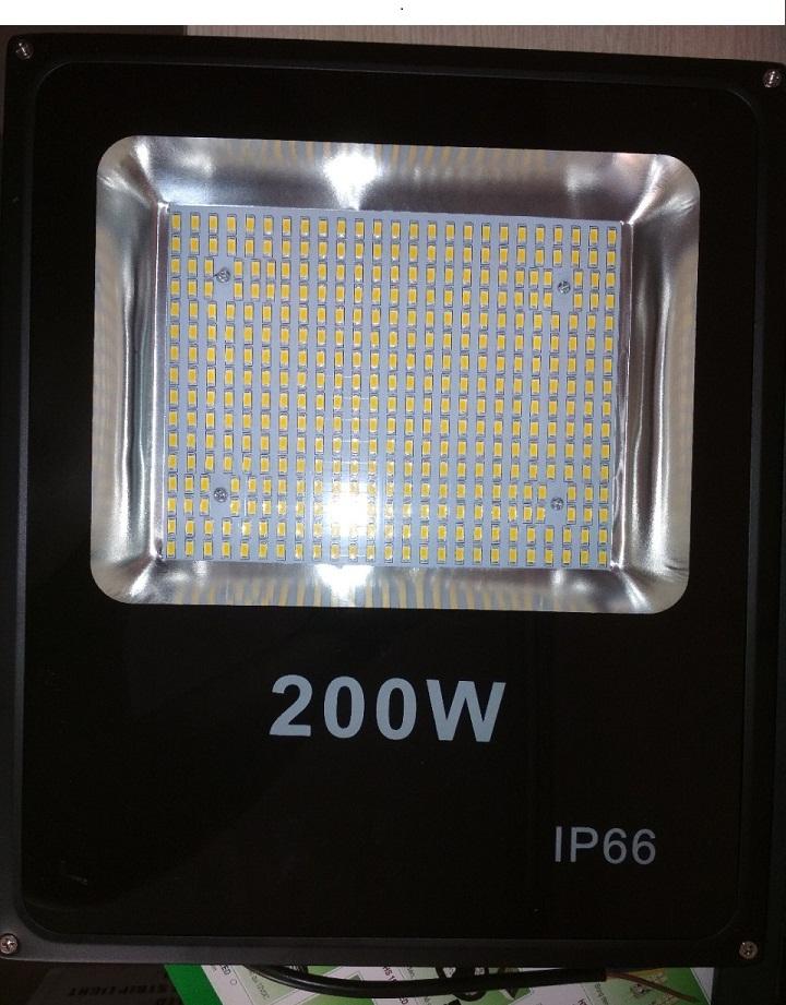 Đèn pha led 200w ip66 siêu mỏng, siêu sáng