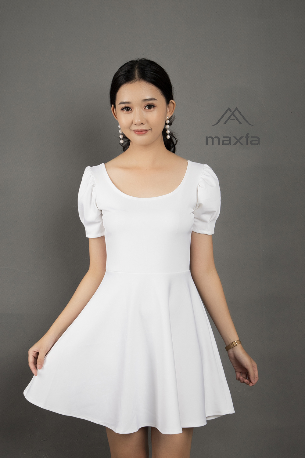 Đầm Nữ ( váy Nữ )  Dáng Xòe Ôm Eo Dáng Chuẩn Thời Trang Bambo