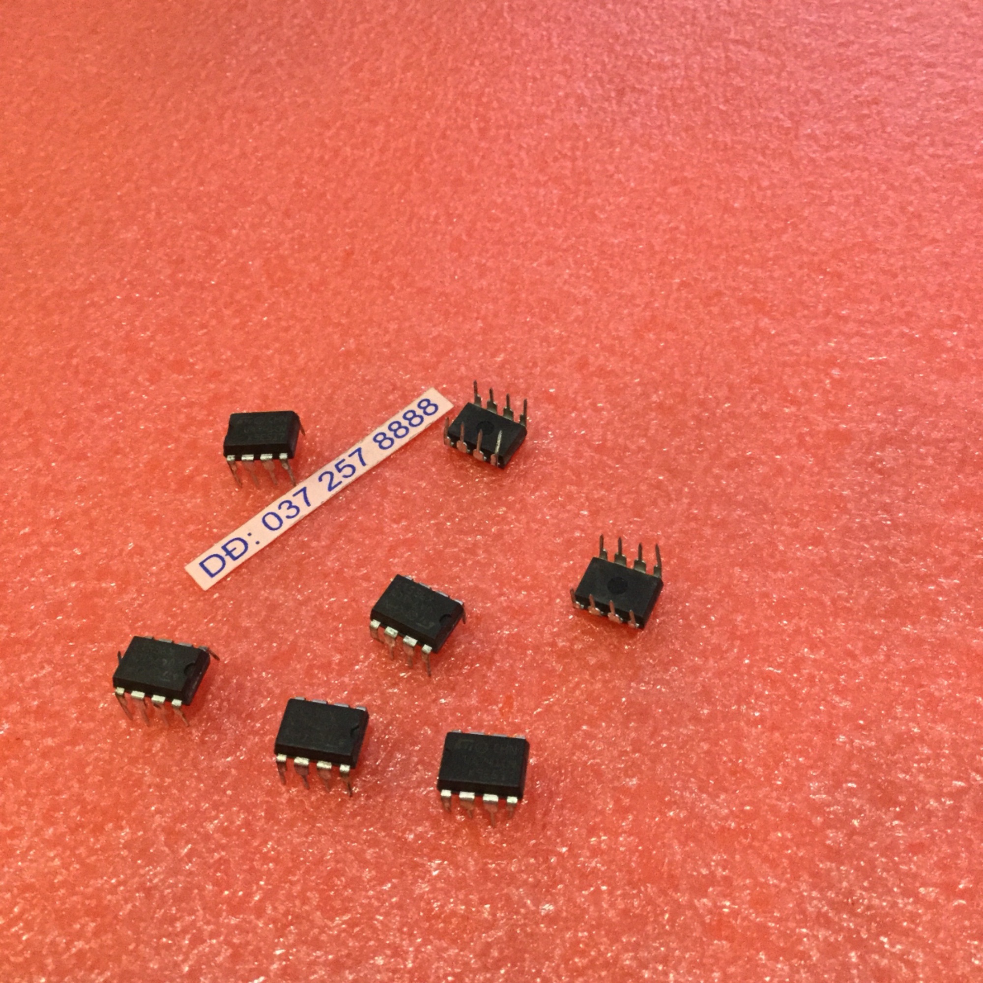 IC Khuếch đại uA 741-8 DỊP giá 10 chiếc
