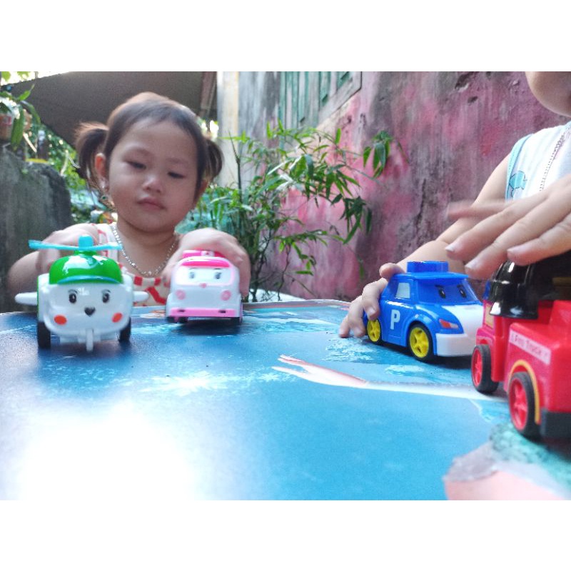 Poli và các bạn , biệt đội siêu xe cứu hộ thành phố