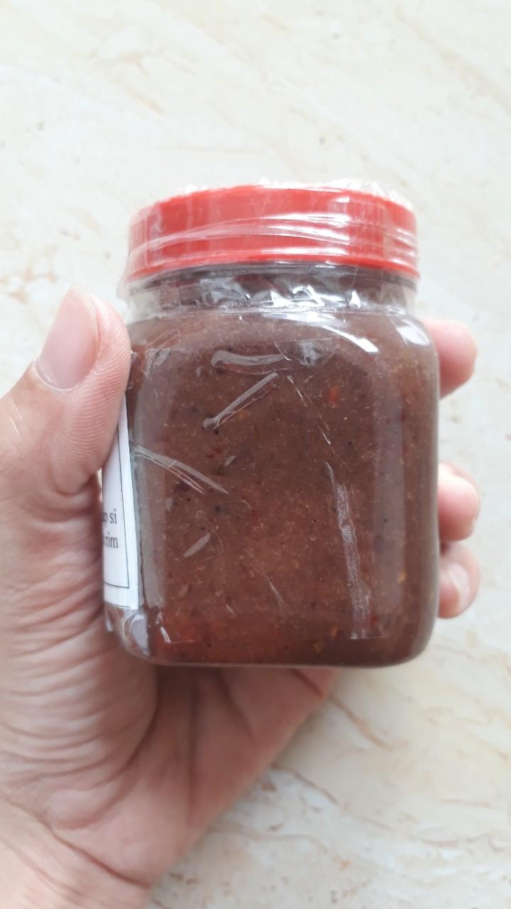 1 hũ mắm tôm chấm cà muối, thịt luộc, bún đậu và nhiều món ăn hấp dẫn
