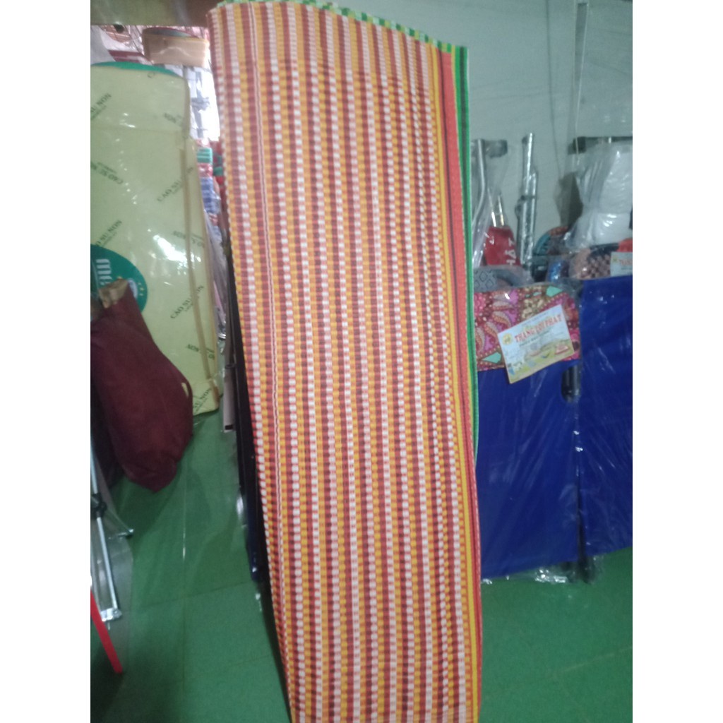 Chiếu lác nhựa