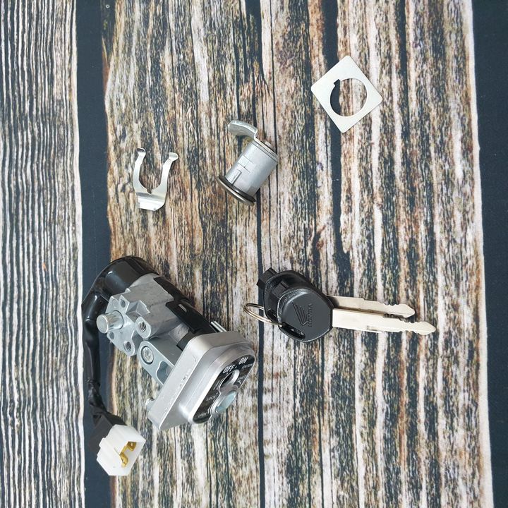 Trọn bộ ổ khóa xe Wave RSX 110 - RSX 100 - RSX Fi (2014)  thay ổ khóa giá rẻ