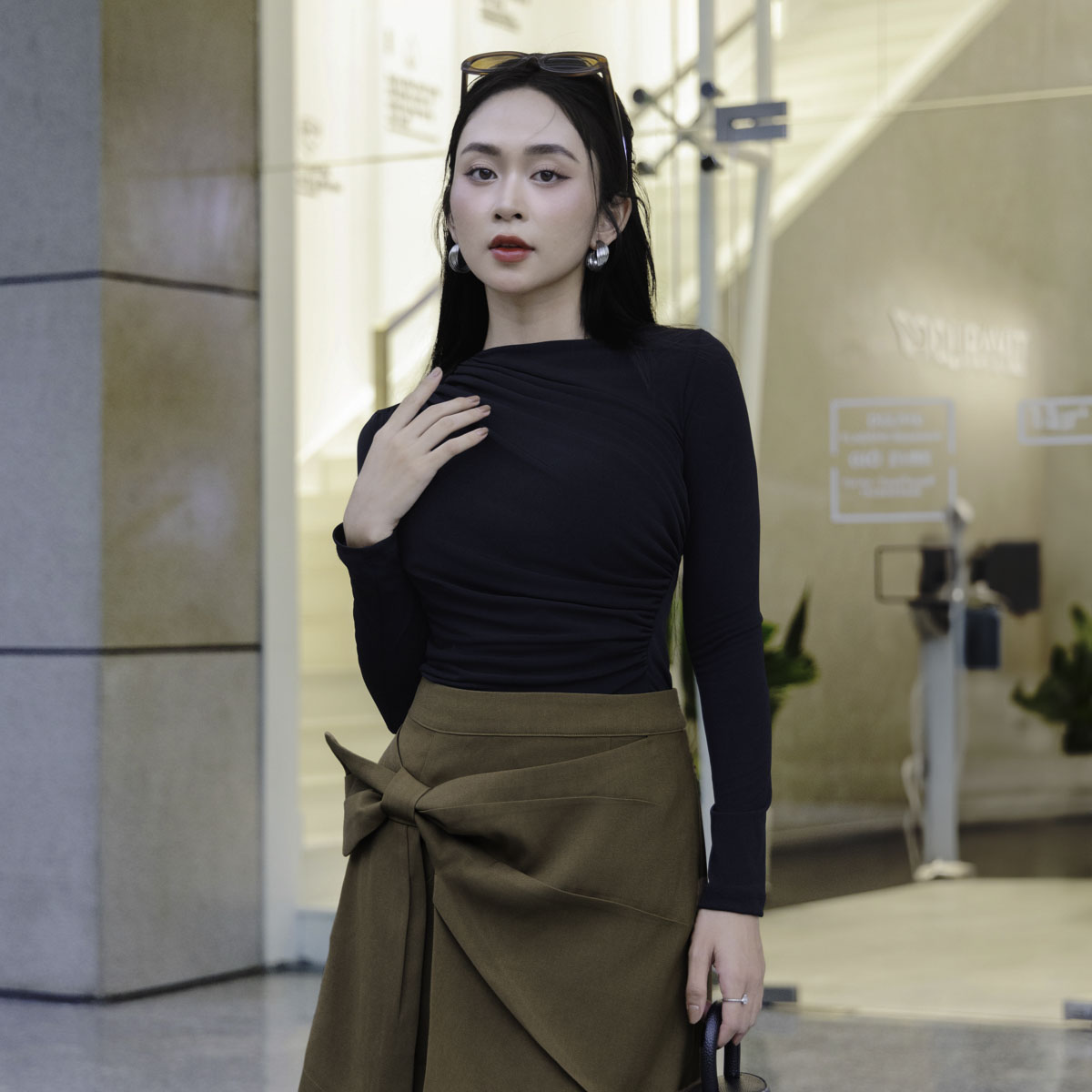 Áo Thun Ôm Rayon Nhún Kiểu Tay Dài Maybi, Áo Ôm Body Dài Thời Trang Nữ Hiện Đại Trẻ Trung