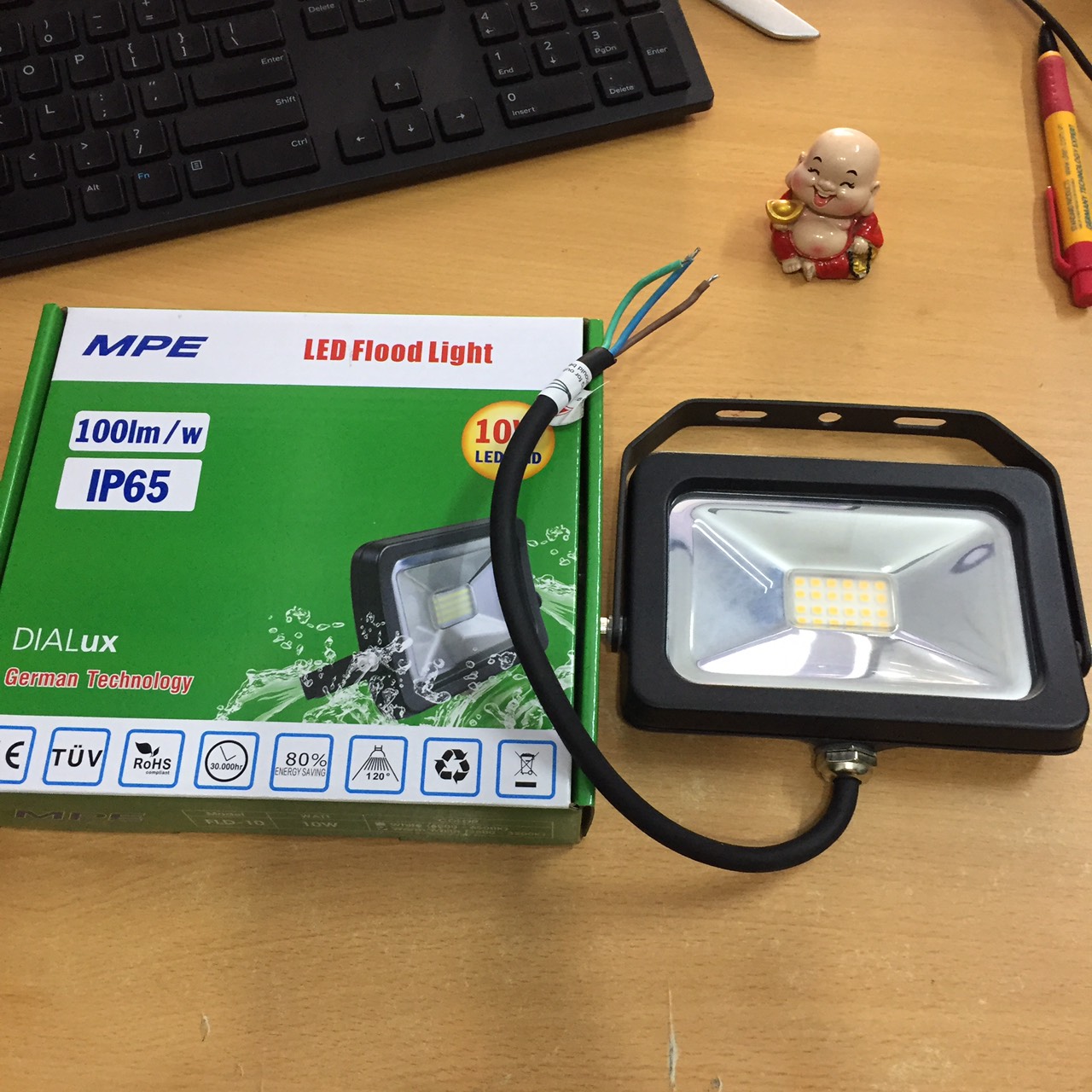 [HCM]ĐÈN PHA LED 10W MPE TRẮNG VÀNG