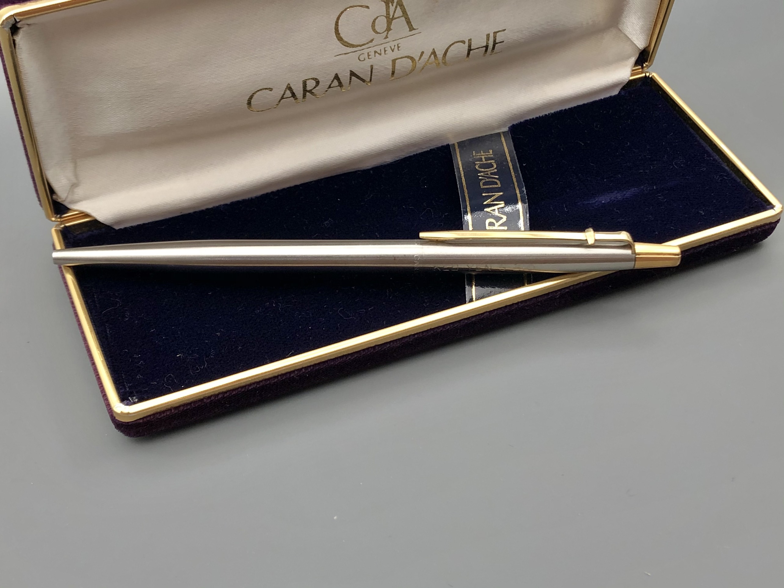 Bút bi Caran D’ache Swiss Made