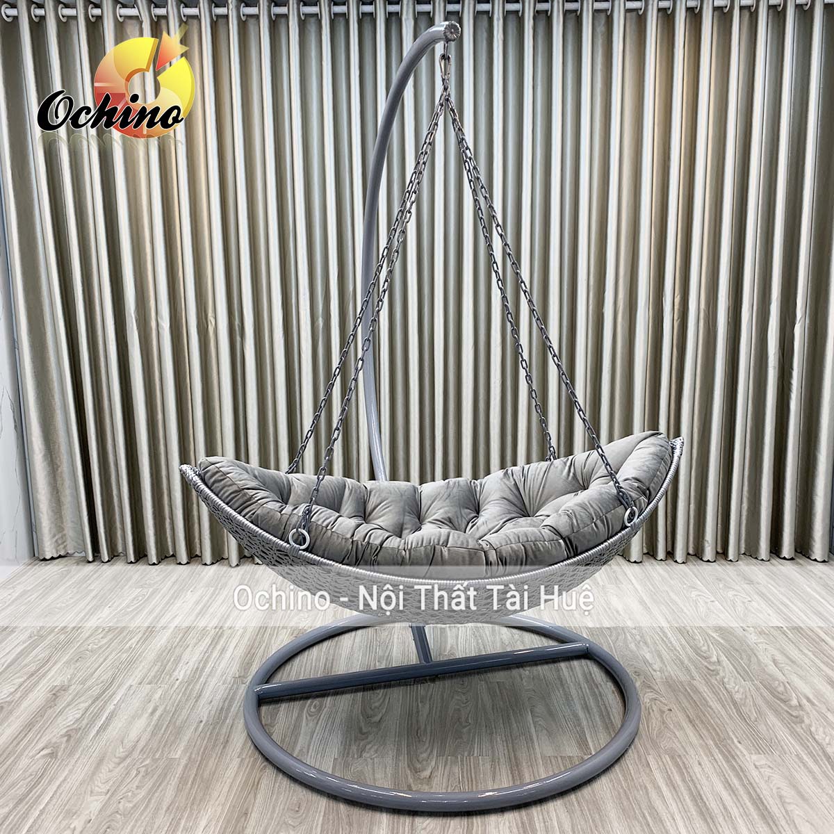 Xích đu sân vườn cao cấp mẫu thuyền sang trọng màu đen