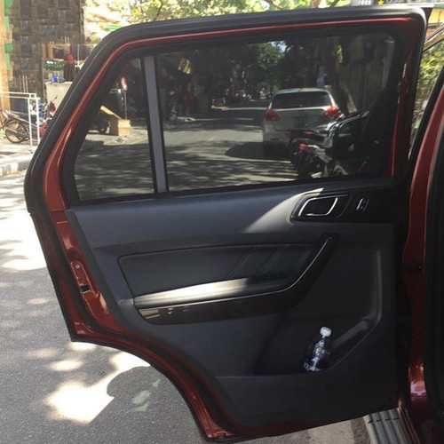 Rèm che nắng Ford Everest Có Nam châm