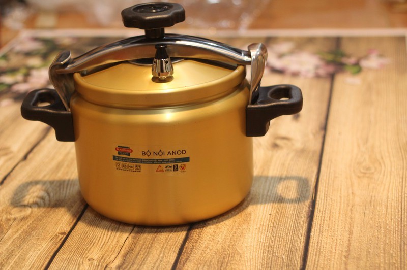 Nồi Áp Suất Cơ Anod Sunhouse 5 Lít Sha8504