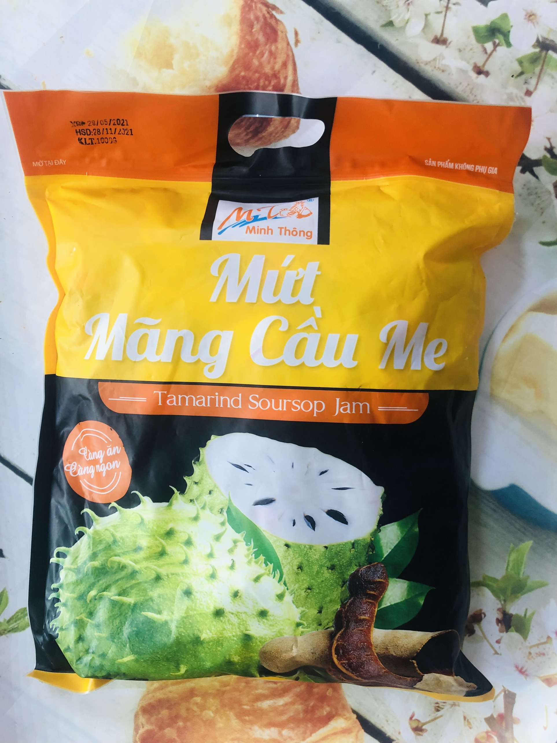Gói 200g mứt mãng cầu me