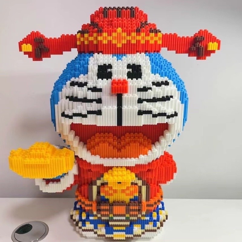 Đồ chơi lắp ráp mô hình lego Doraemon thần tài 40cm