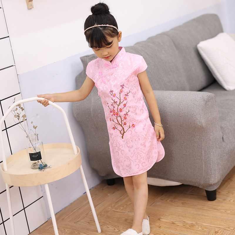 Đầm bé gái cổ trang sườn xám thêu hoa chất gấm size 9kg - 25kg