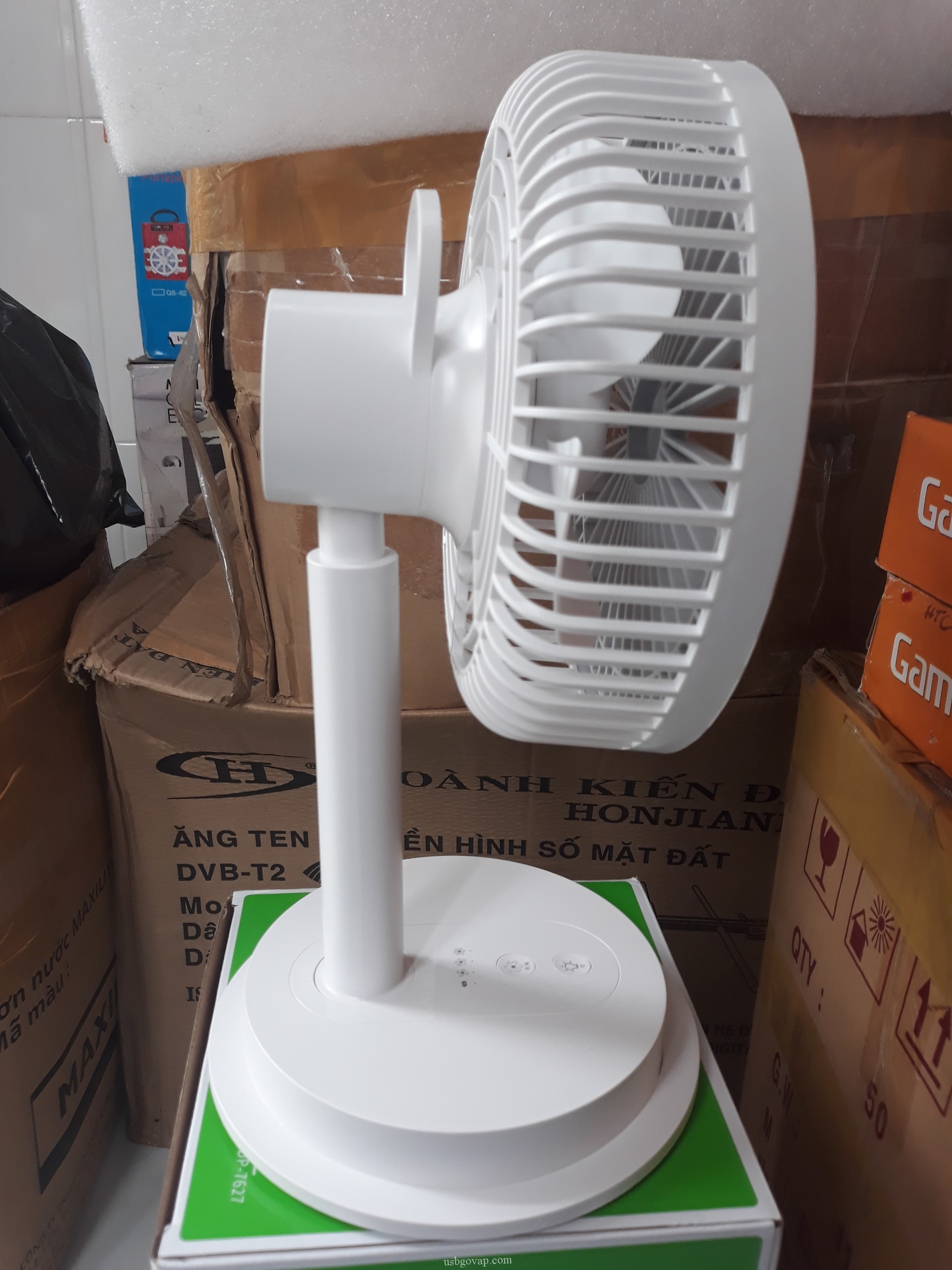 Quạt Sạc Có Đèn Led DP - 7627 3 Chế Độ Mát