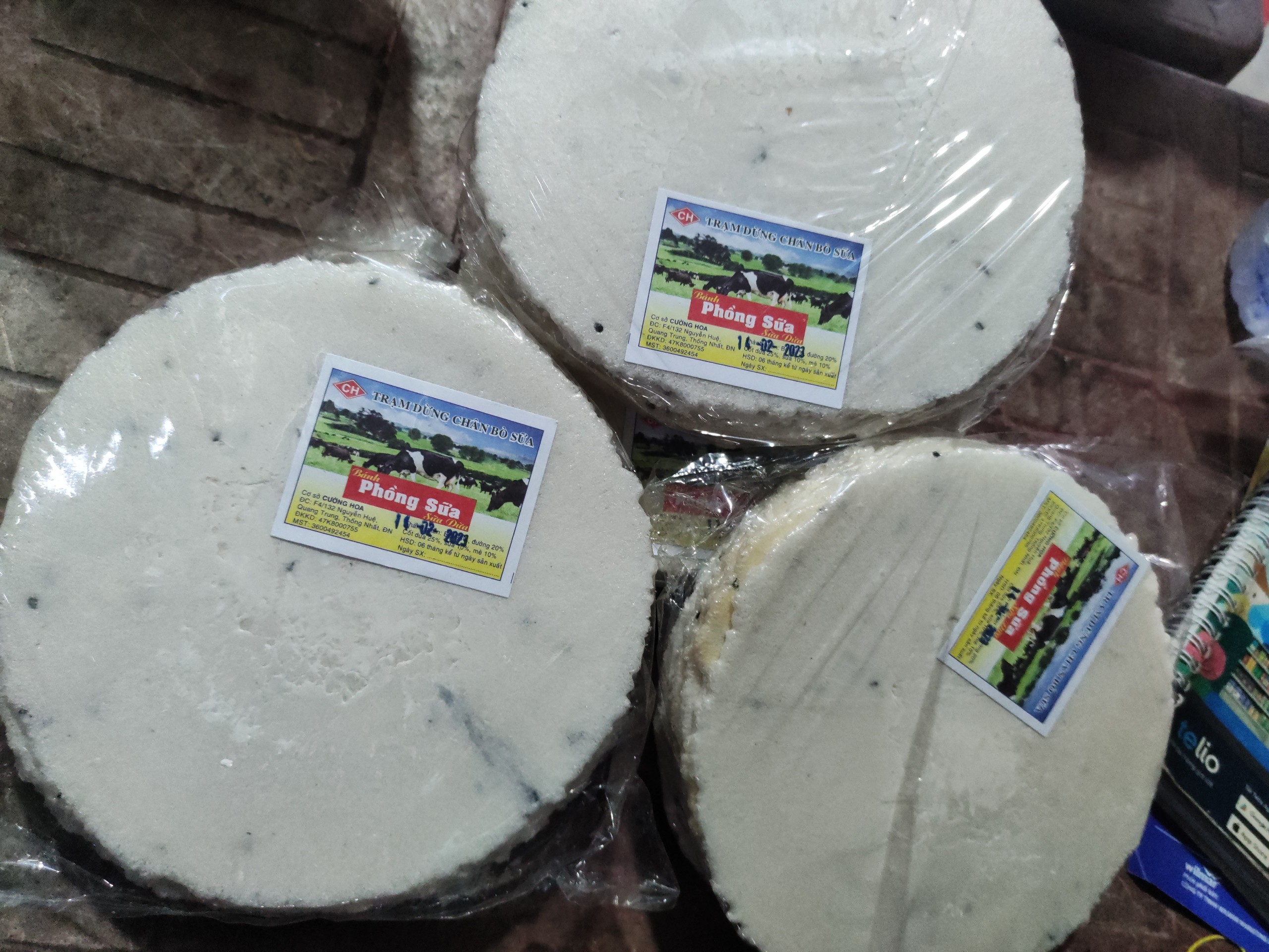 Bánh Phồng Sữa Sữa Dừa Đặc Biệt Thơm Ngon ( Bịch 10 Cái) (Sạp Bánh Hoàng Yến)