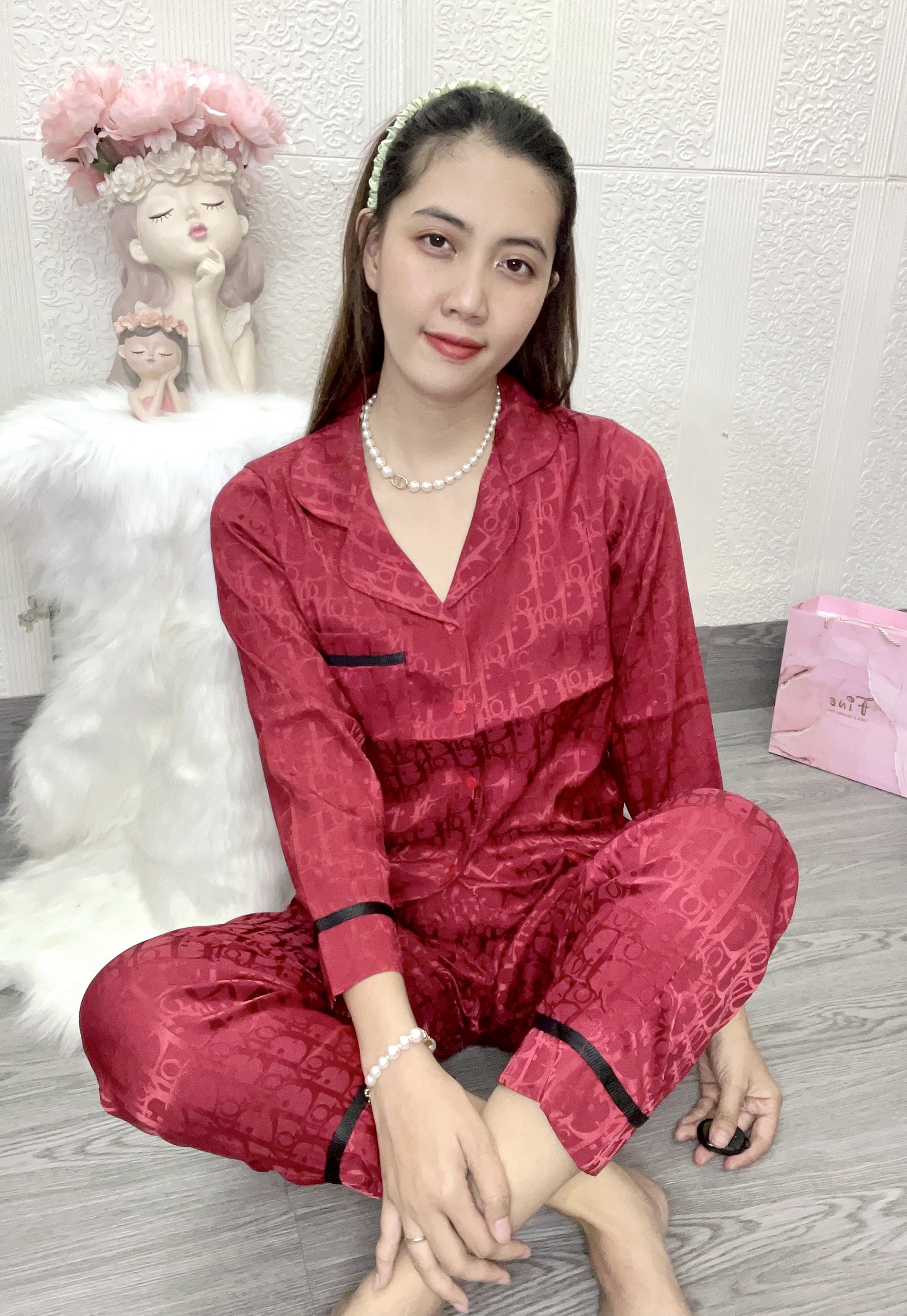 Bộ Pijama Mặc Nhà Lụa Gấm Tay Dài Vải Đẹp
