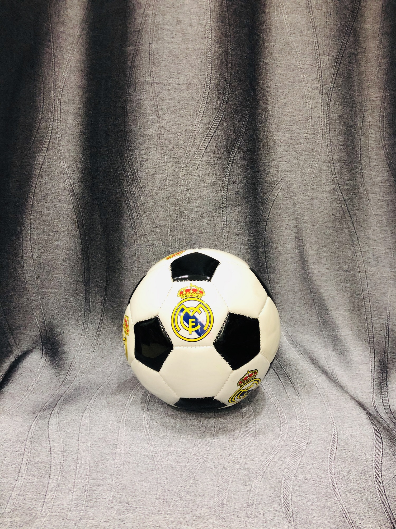 Bóng nhỏ logo loại đẹp đội bóng logo Arsenal, real madrid, chelsea, liverpool, barcelona, manchester united chất lượng cực đẹp - LiDO Sports