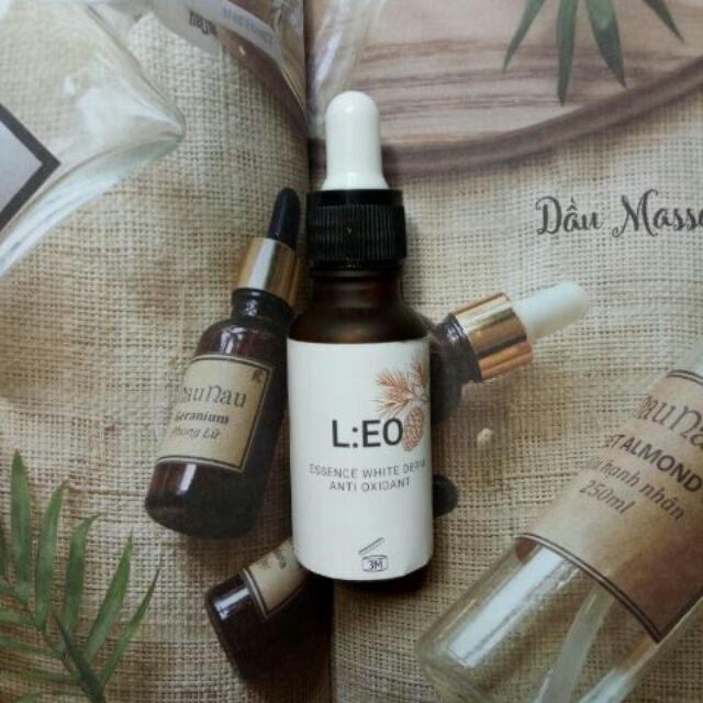 Tinh chất trắng da essence white derm L:eo