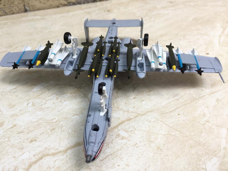 [HCM]Mô hình Máy bay cường kích  A-10  1:100