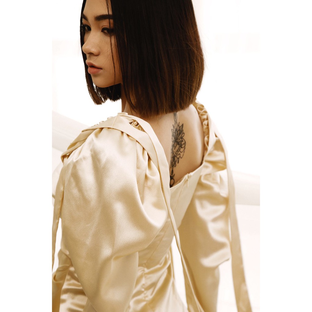 Đầm Ôm Sát Chất Satin Leoni Daphale