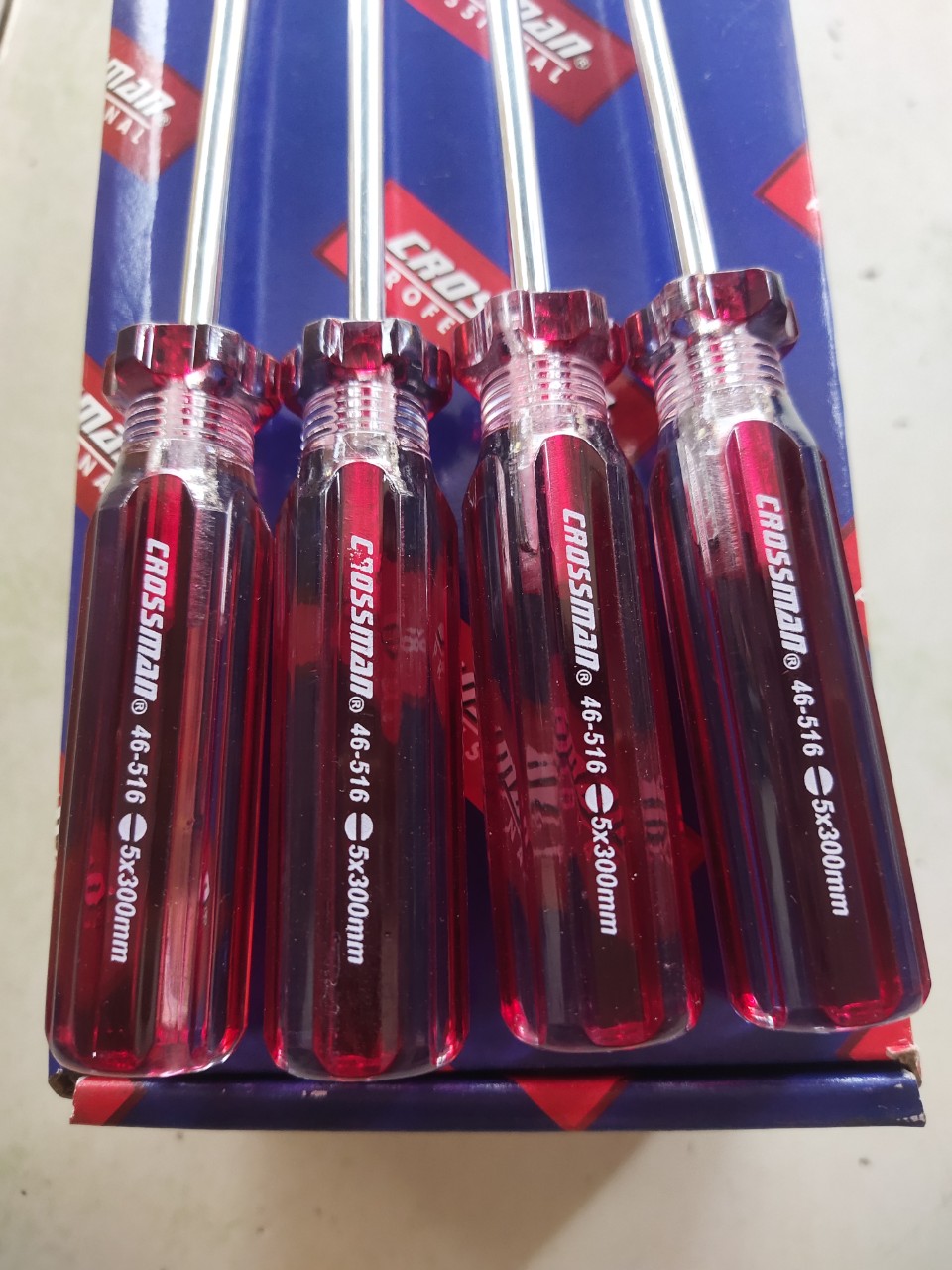 Tô vít 5li cán nhựa crosman