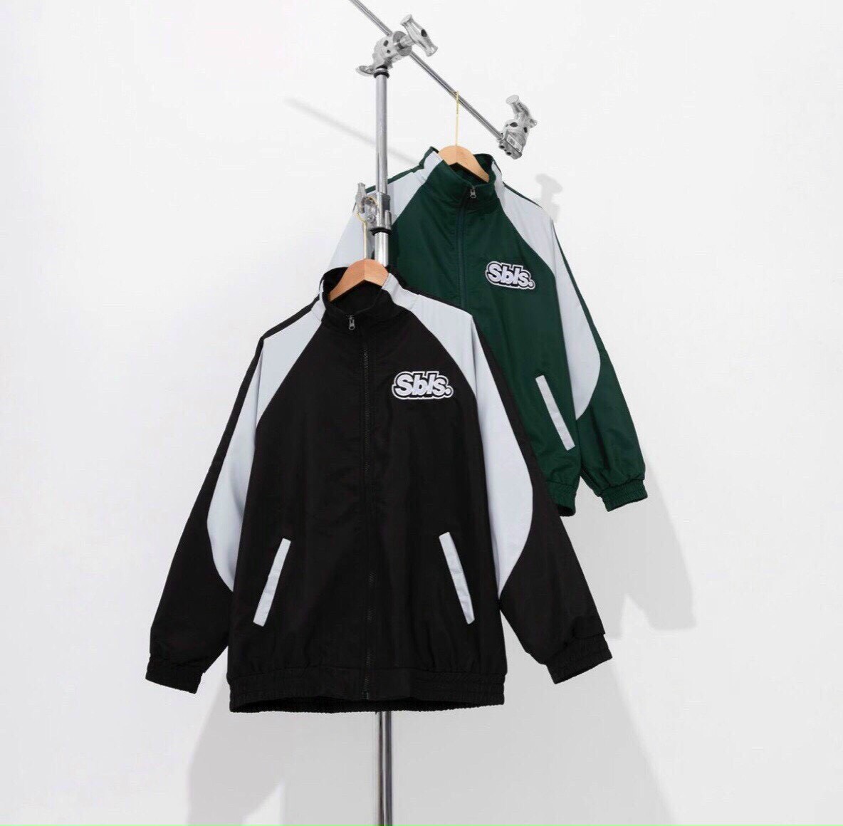 Áo khoác dù bomber nam nữ in chữ sblc, chất liệu vải dù 2 lớp mẫu hot trend