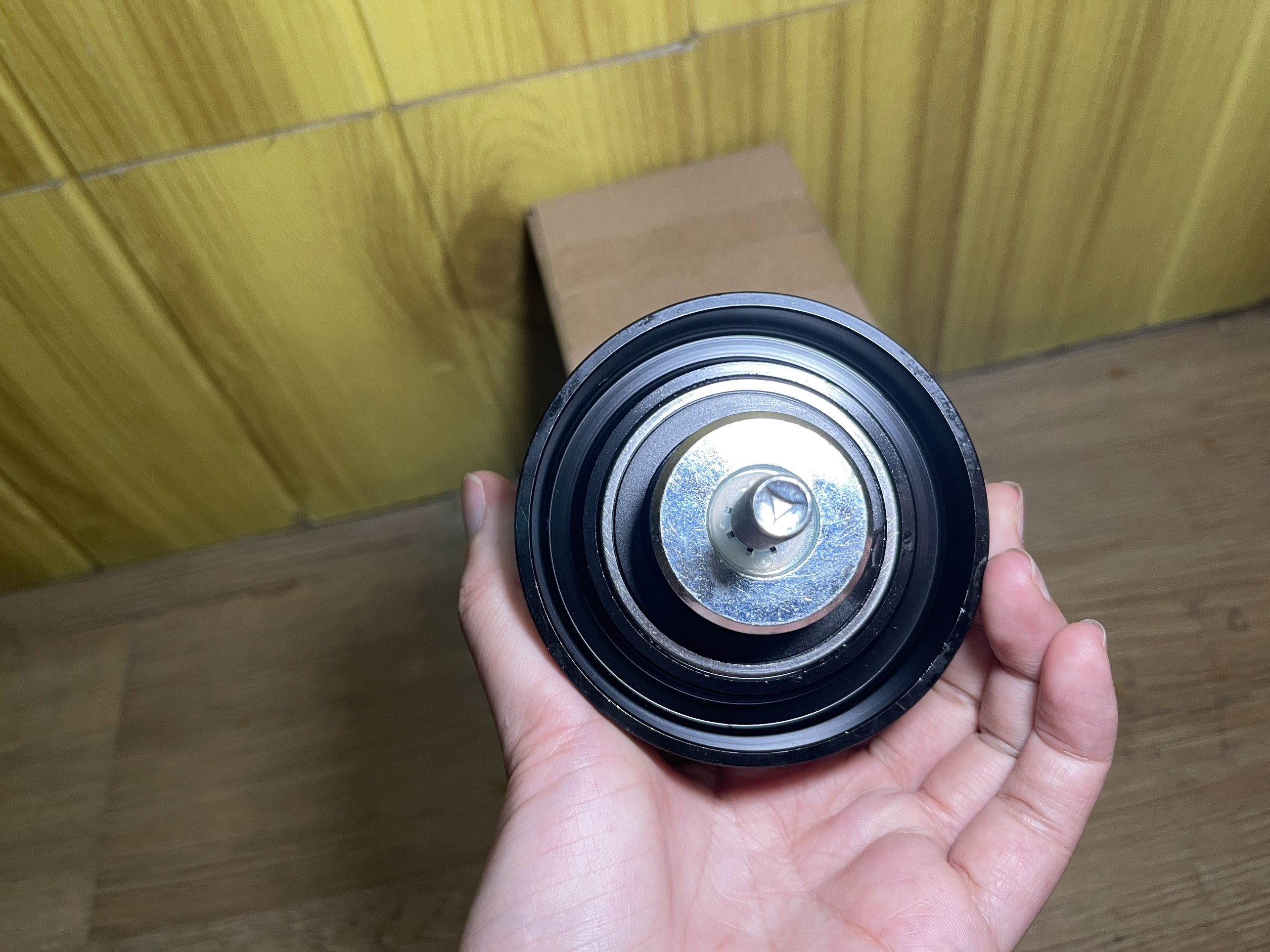 BÁNH TĂNG DÂY CUROA FORD TRANSIT 2015-NAY