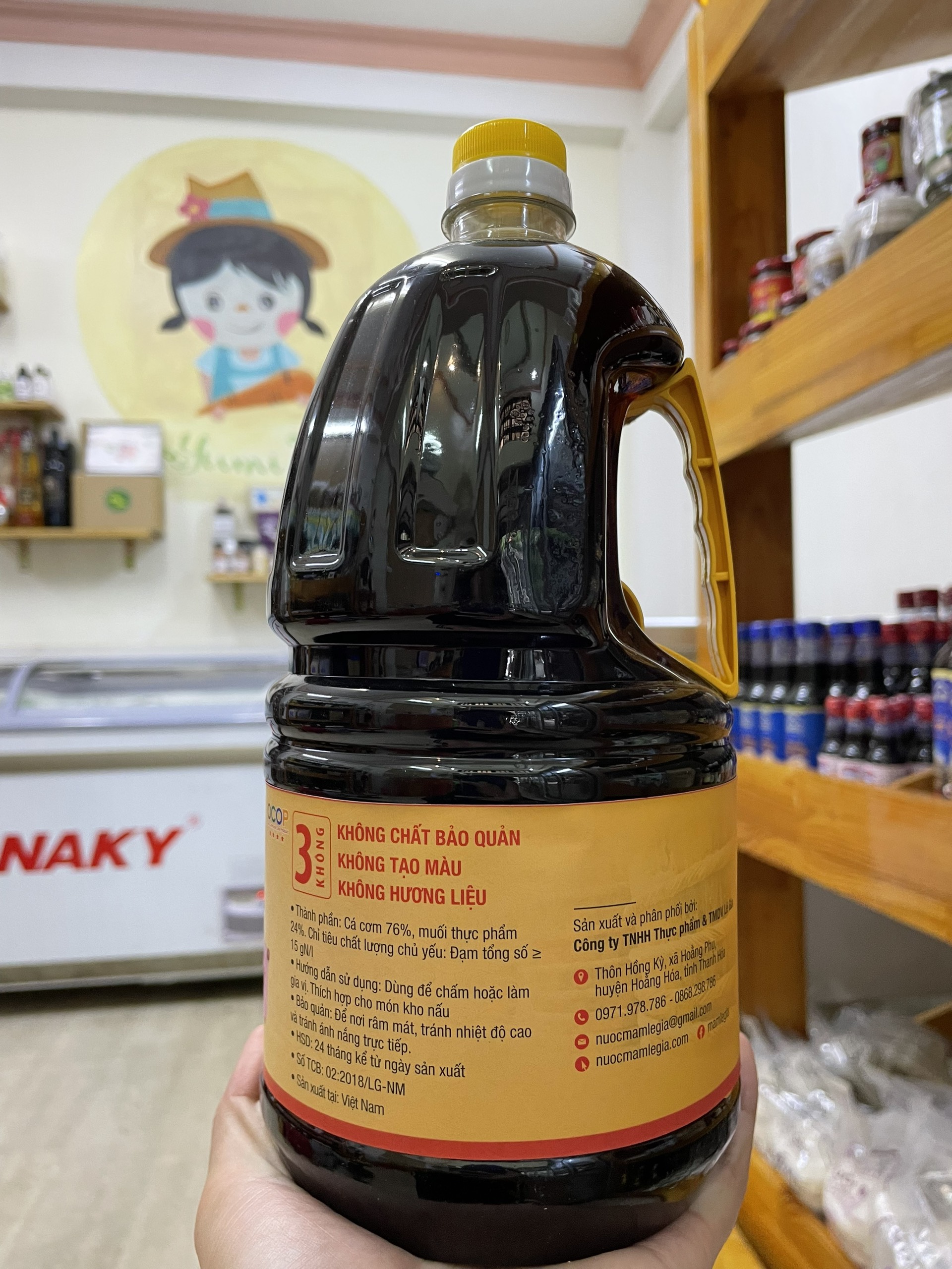NƯỚC MẮM CÁ CƠM LÊ GIA - 2L