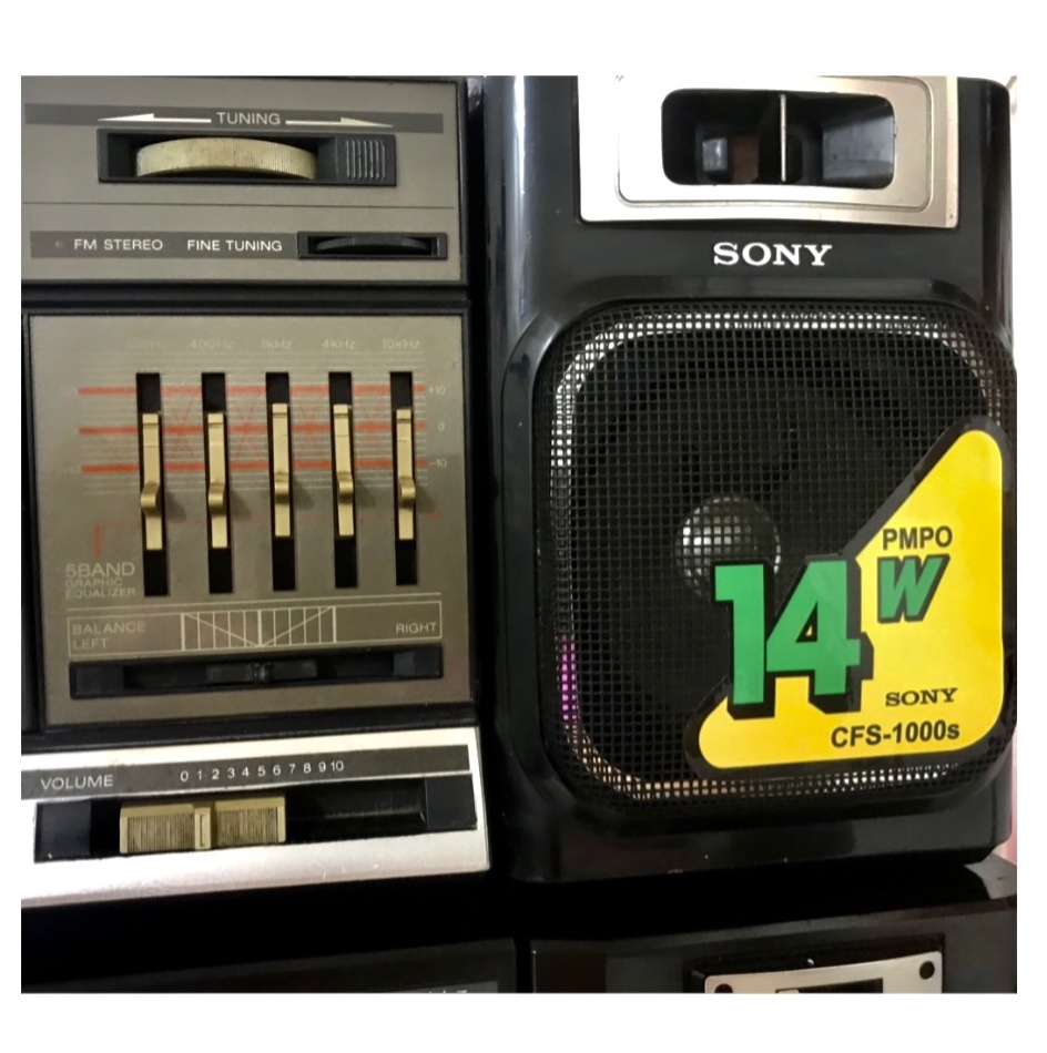 Máy hát RAdio Cassette hiệu SONY 1000S