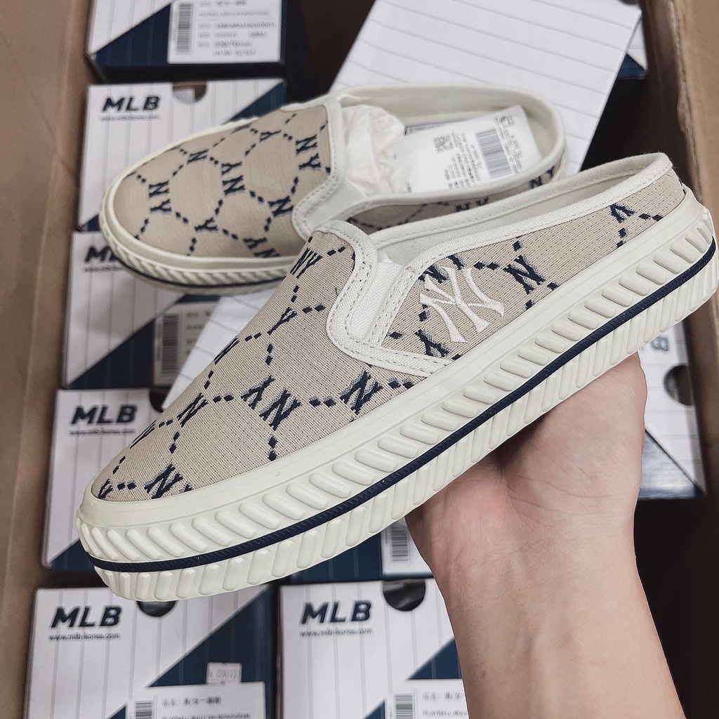 Giày Mlb Đạp Gót Mule Monogram Diamond -  Mule New York Yankees