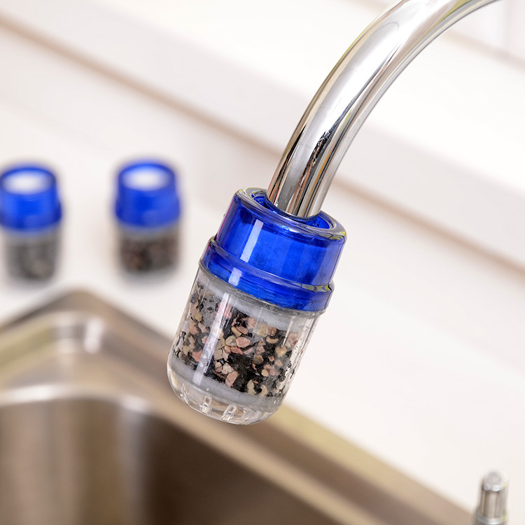 Filter Head Installed at the Domestic Water Faucet, 1-Layer Type with Activated Carbon. Th 211