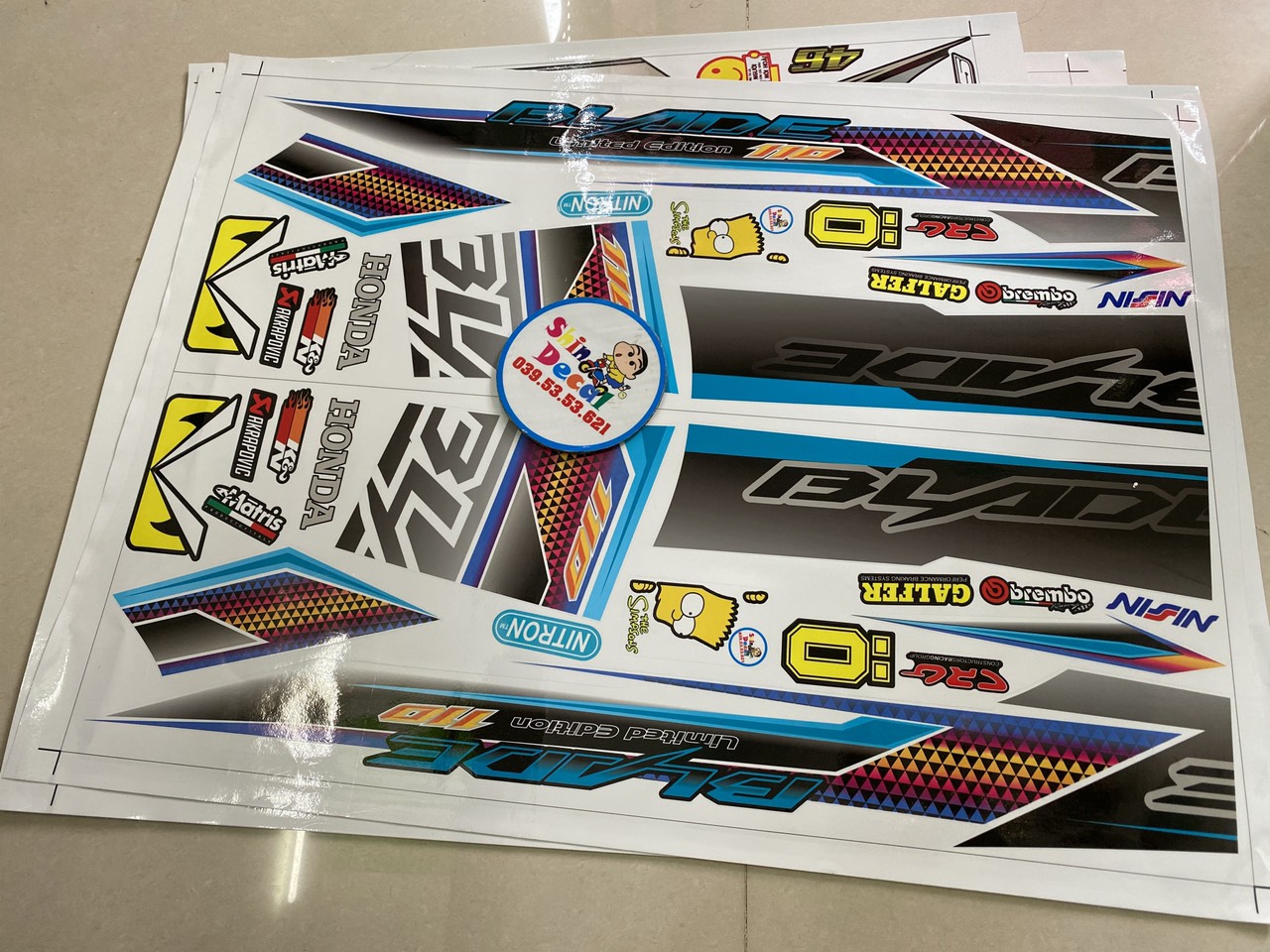 Tem rời honda wave blade 110 tam giác chuyển màu in trong dán xe trắng