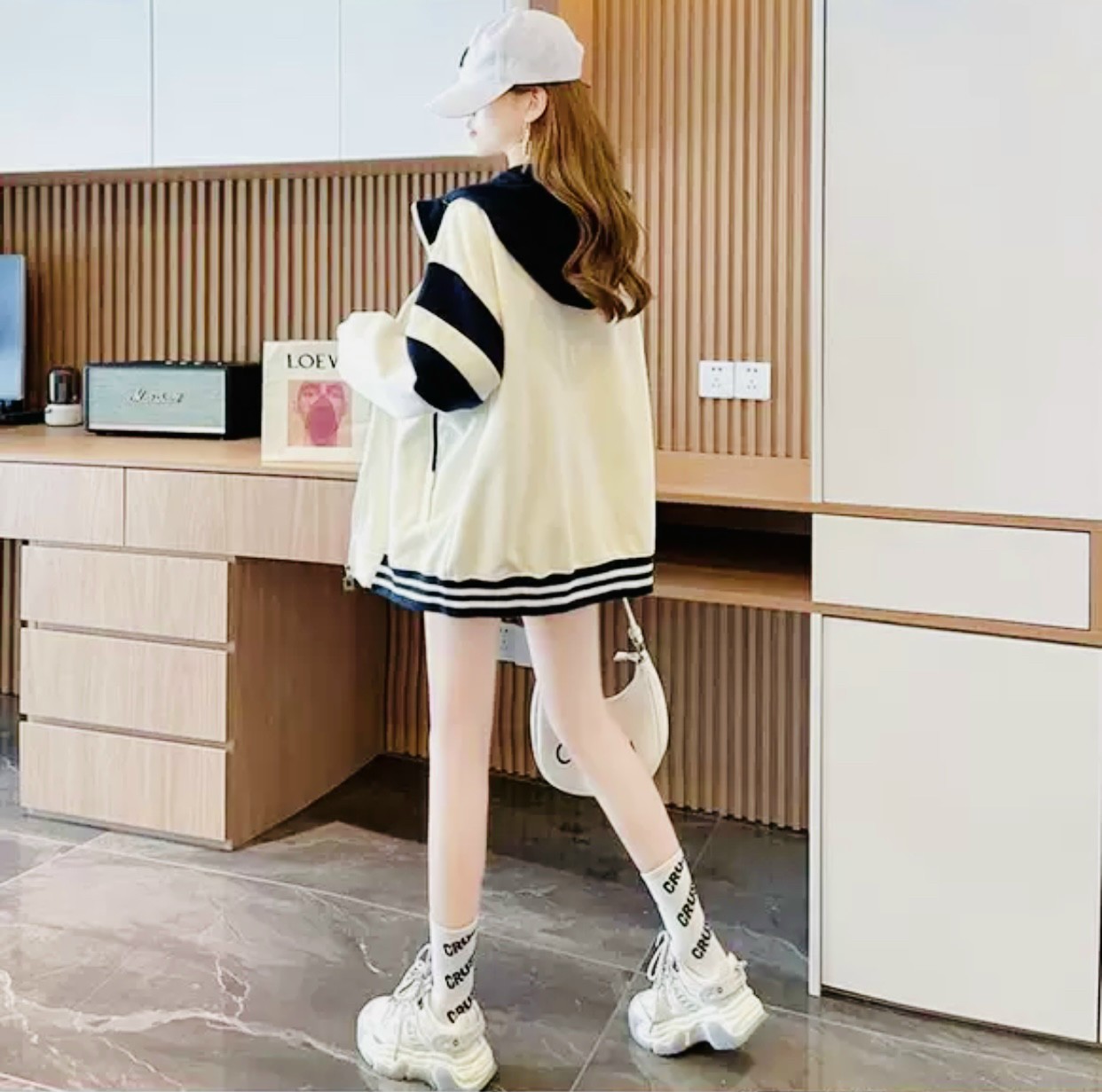 Áo Khoác Nỉ Nữ Kiểu Sọc Tay Thêu Logo Chữ G Lớn Nón Rộng Kiểu Dáng Hàn Quốc Hot Trend .UT