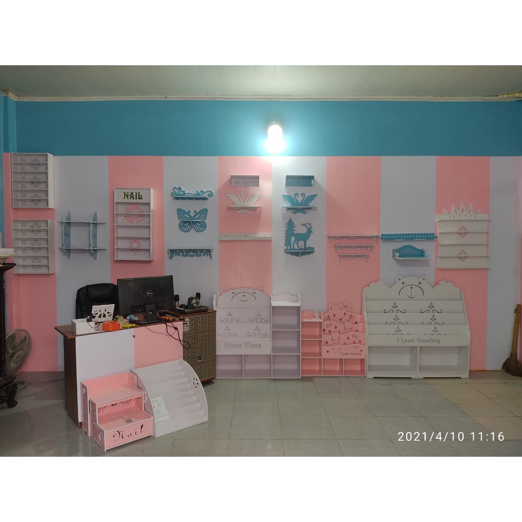 Thanh Để Sơn Nail Treo Tường PVC Bắt Vít
