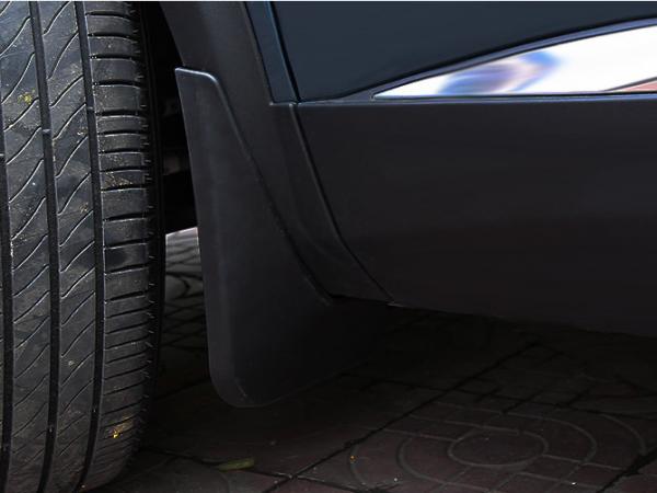 BỘ 4 CHẮN BÙN BÁNH XE ALTIS 2014-2018